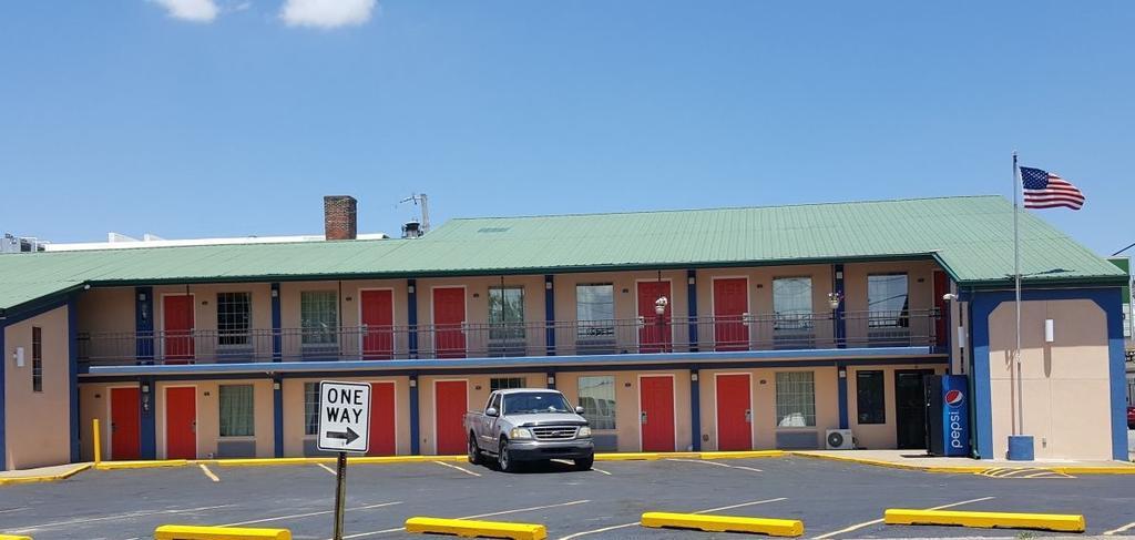 Budget Inn - Washington Ngoại thất bức ảnh