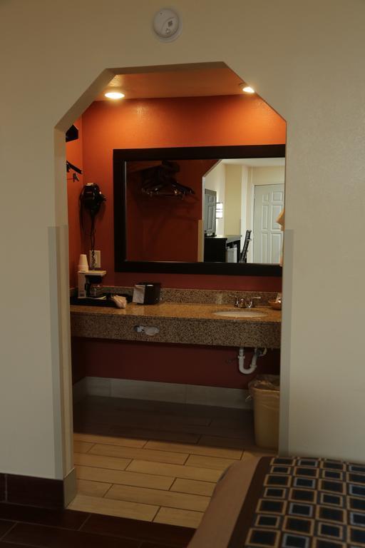 Budget Inn - Washington Ngoại thất bức ảnh